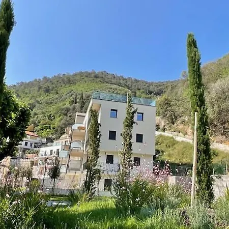 Il Giardino Di Lino, A24 , *
